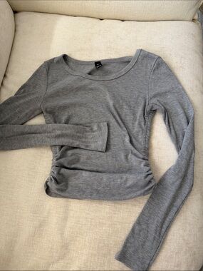 Windsor Heather Gray Long-Sleeve Ruched Side Top